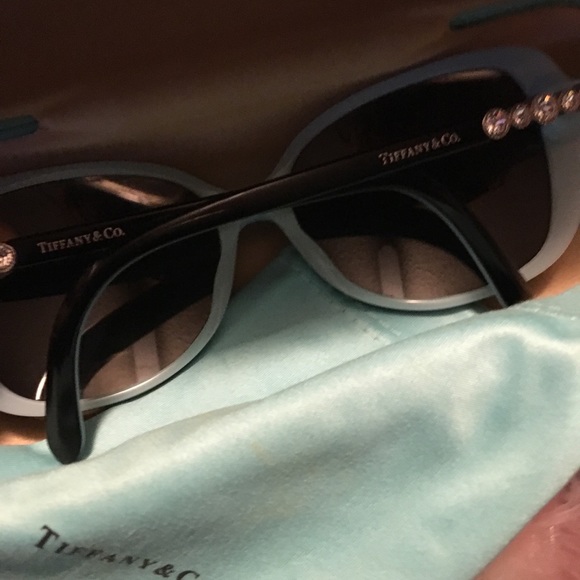 Tiffany& Co sunglasses - Picture 4 of 5